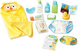 Melissa & Doug Mine to Love Changing & Bathtime Play Set for Dolls – Diapers, Pretend Shampoo,Wipes, Towel, More (19 pcs)
