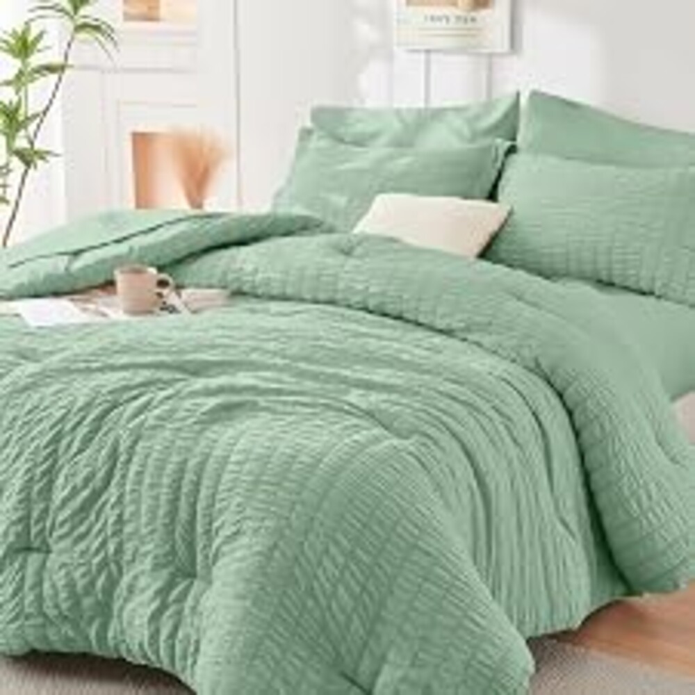 HYMOKEGE Sage Green Queen Comforter Set Seersucker 7 Pieces, All Season Luxury Bed in a Bag for Bedroom, Bedding Set with Comforters, Sheets, Pillowcases & Shams