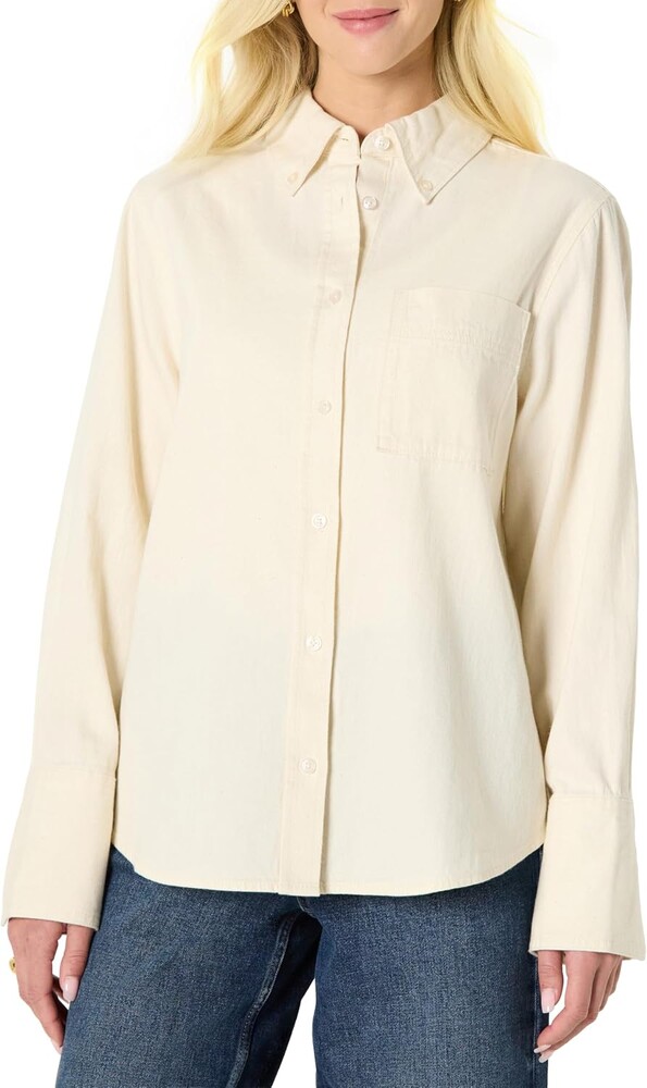Amazon Essentials Women's Oversized-Fit Denim Button-Down Shirt, Lightweight Chambray, Menswear-Inspired, Button Front