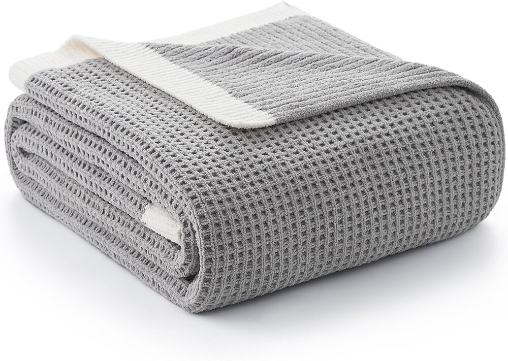 Amélie Home Chenille Throw Blanket, Soft Cozy Waffle Throw for Couch & Sofa, Warm Yet Lightweight, Breathable All-Season Throws for Women Men, Housewarming, Birthdays, 50"x60", Grey
