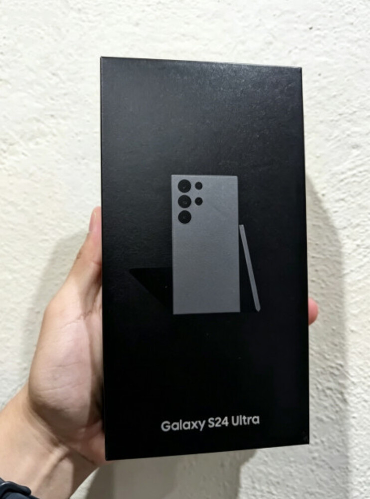 New Sealed Samsung Galaxy S24 Ultra 5G SM-S928U 256GB/512GB Factory Unlocked US