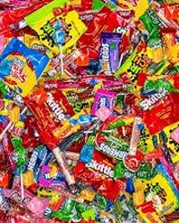 Bulk Candy Variety Pack ~100 Pieces, 2 lb Individually Wrapped Assorted Mix | Fun Size Chewy, Hard Candy and Lollipops for Goodie Bags, Pinata Filler, Parties, Classrooms, Birthdays, Bulk Candy Mix