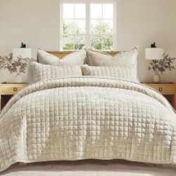 RECYCO Channel Box Stitch Velvet Quilt Set, Full Queen Size, Beige | Ultra Soft Lightweight Velvet Comforter, Luxury Oversized Bedspread Coverlet, Quilted Bedding Set for All Season with 2 Shams