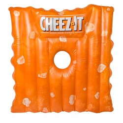 Cheez-It Pool Float, Extra Large Snack S