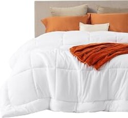 Bedsure Comforter Duvet Insert - Quilted Comforters King Size, All Season Duvet, GentleSoft Down Alternative Bedding Blanket, with 8 Tabs, Gifts for Women/Men, White, King 90 x 102 Inches