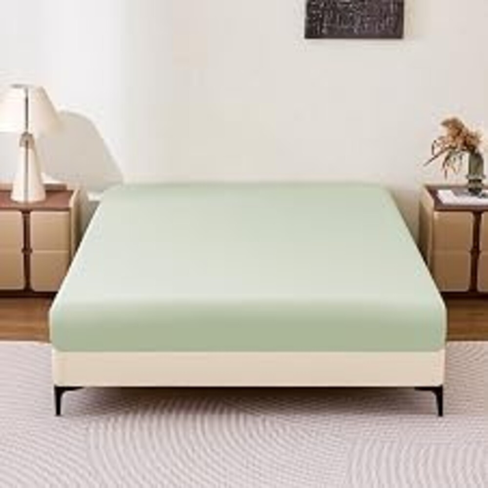 Amazon Basics Soft Fitted Sheet, Lightweight Bottom Sheet, 14-Inch Deep Pocket, Durable and Long Lasting, Easy Care, Queen, Aloe Green, Pack of 1