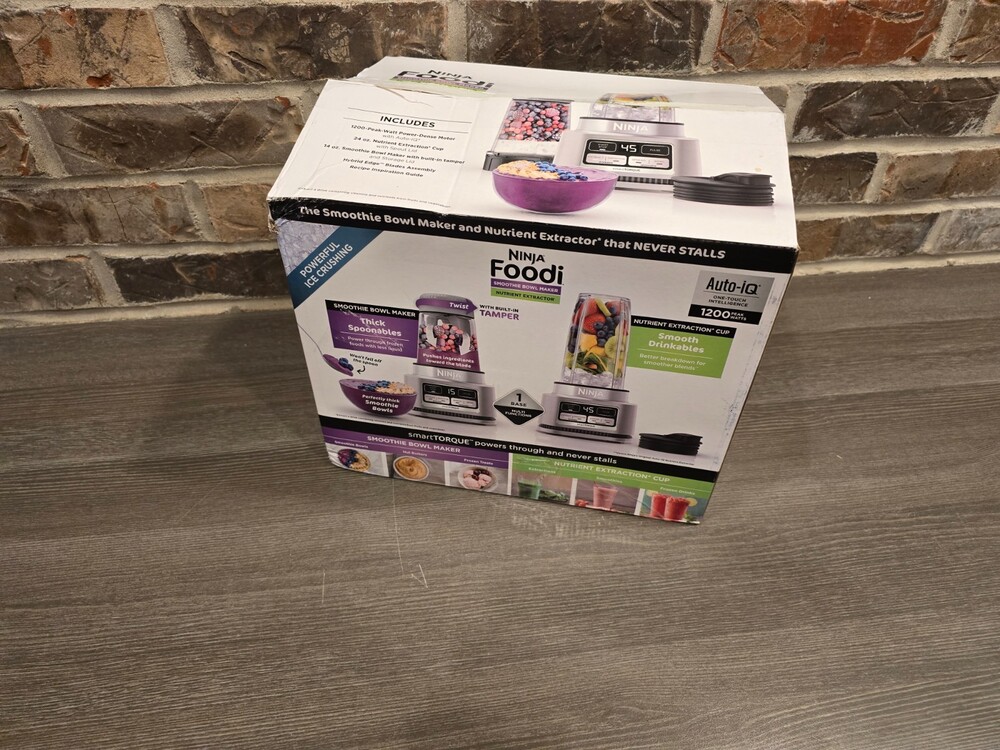 Open Box Ninja Foodi Auto-IQ 1200 Watt Smoothie Bowl Maker, Nutrient Extractor