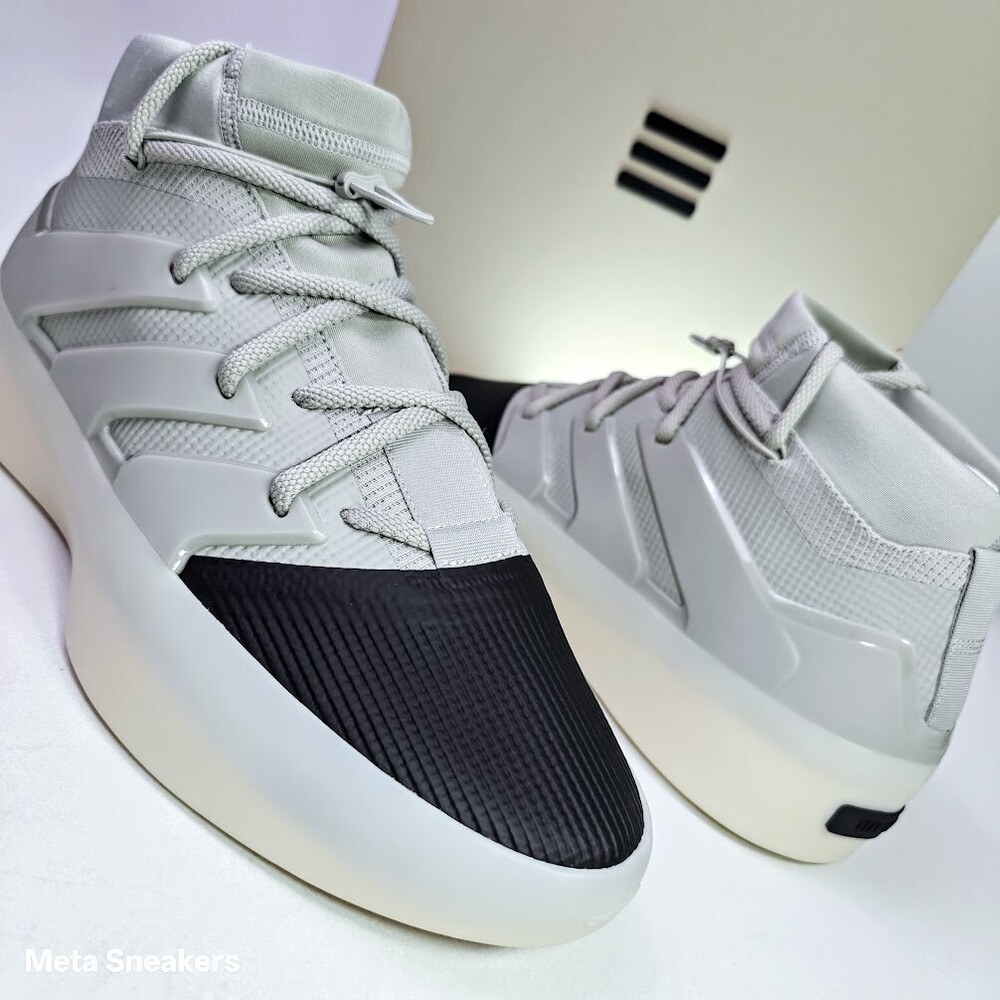 Adidas  US 13.5 Men's Sesame Carbon Fear Of God Athletics Basketball  IE6188 New
