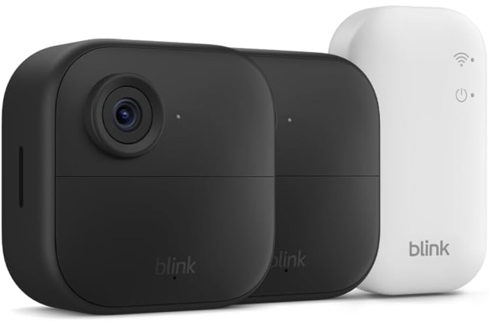 Blink Outdoor 4 – Wireless smart security camera, two-year battery life, 1080p HD day and infrared night live view, two-way t