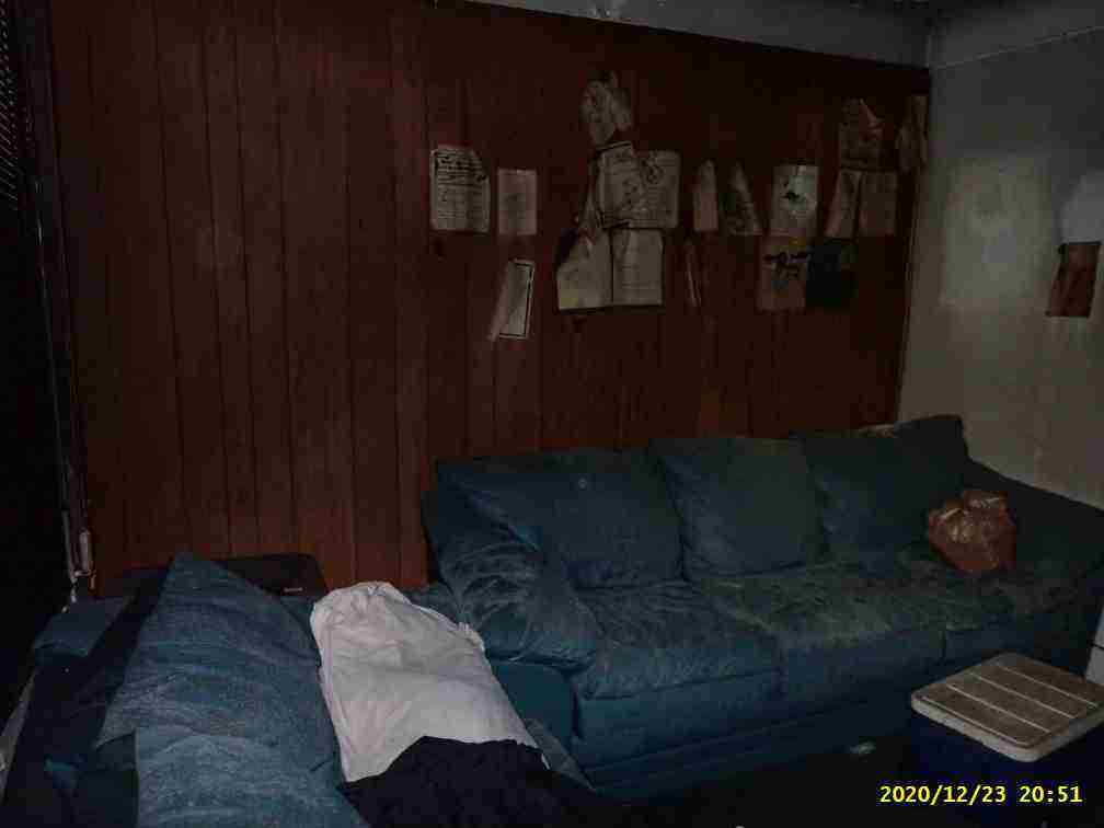 3030052-1_022.jpg