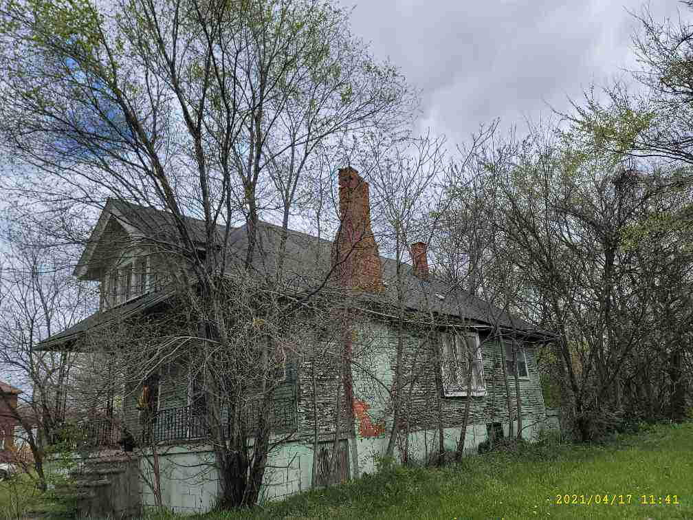 3038600-1_008.jpg