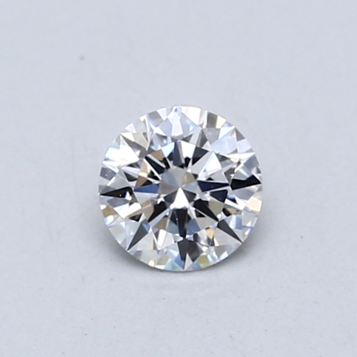 0.40carat, D color, VVS2 clarity, ID cut, EX polish, EX symmetry, NON fluorescence, IGI lab, 764609037 certificate, lab grown, diamond