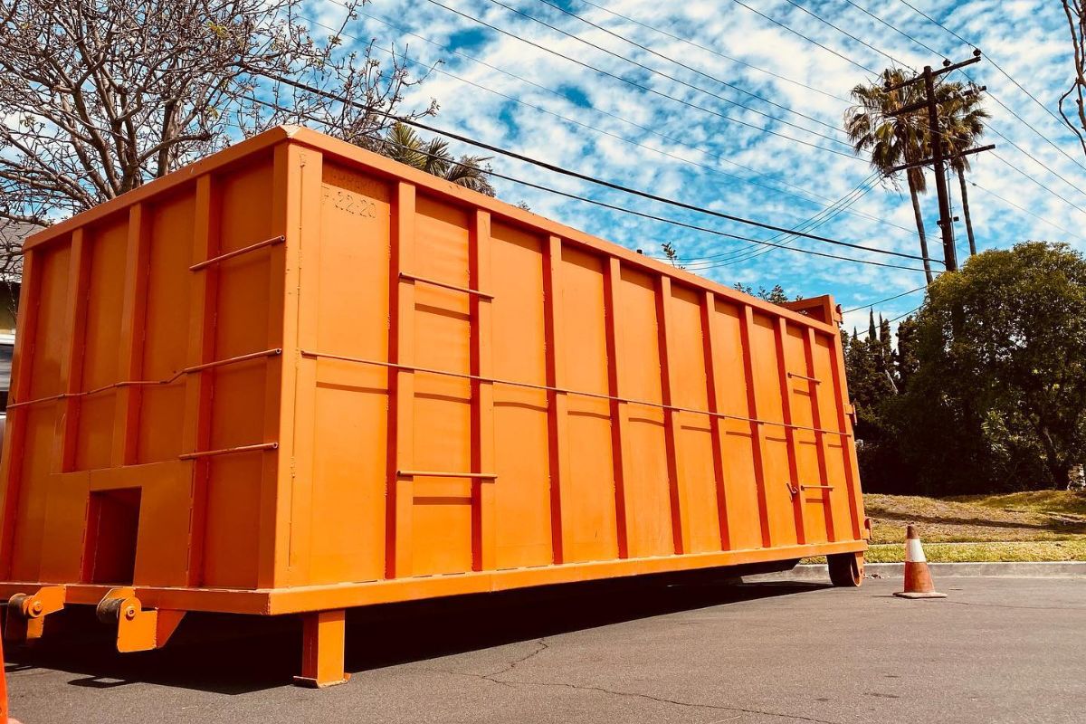 Dumpster Rentals By Truck n Go Delivery Inc. - Dumpster Rental Service in Bellflower CA
