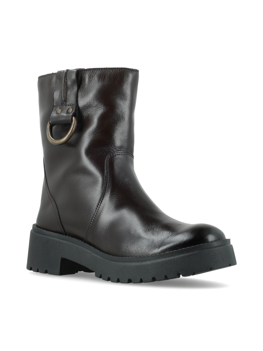 BOTA NINA