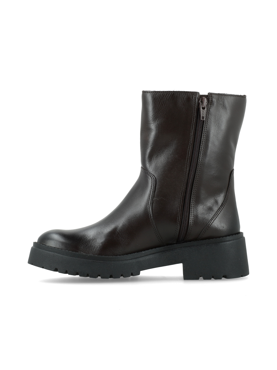 BOTA NINA