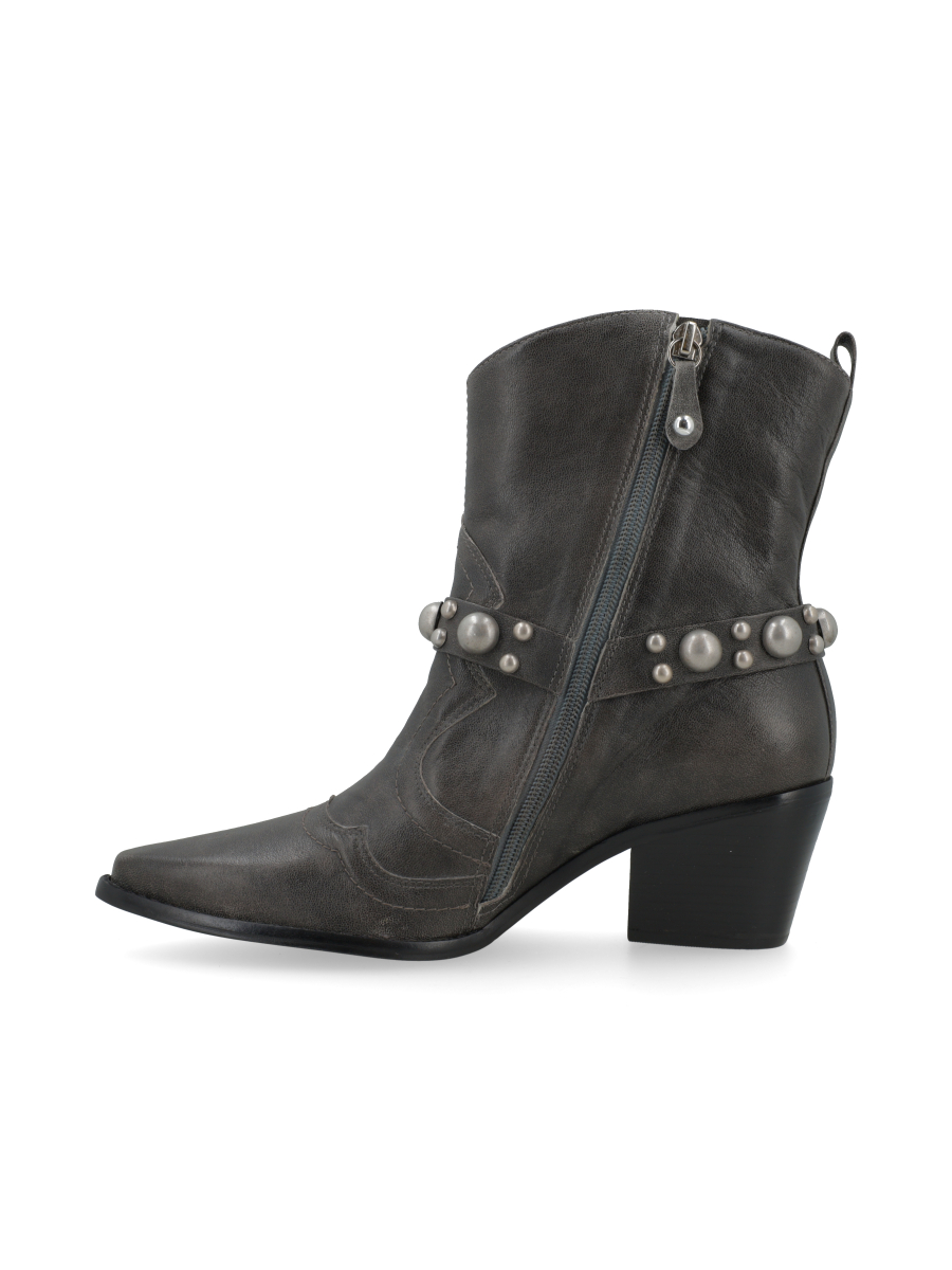 BOTA WEST