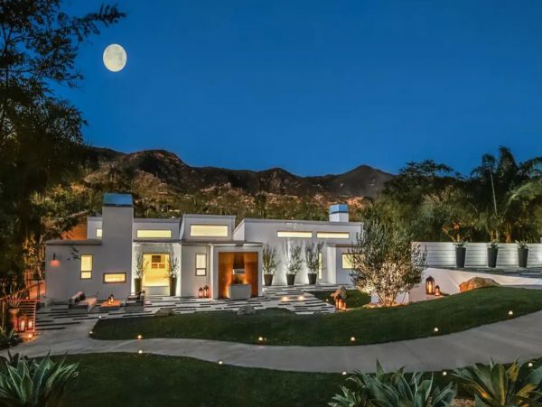 Amazing 3 Bedroom Vacation Home in Montecito Sleeps Six
