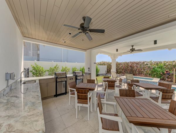 Holmes Beach Vacation Beach Condo Four Bedrooms Gulf Views- NEW ARRIVAL