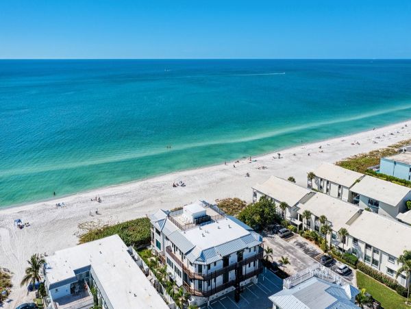 Holmes Beach Vacation Beach Condo Four Bedrooms Gulf Views- NEW ARRIVAL