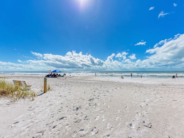 Holmes Beach Vacation Beach Condo Four Bedrooms Gulf Views- NEW ARRIVAL