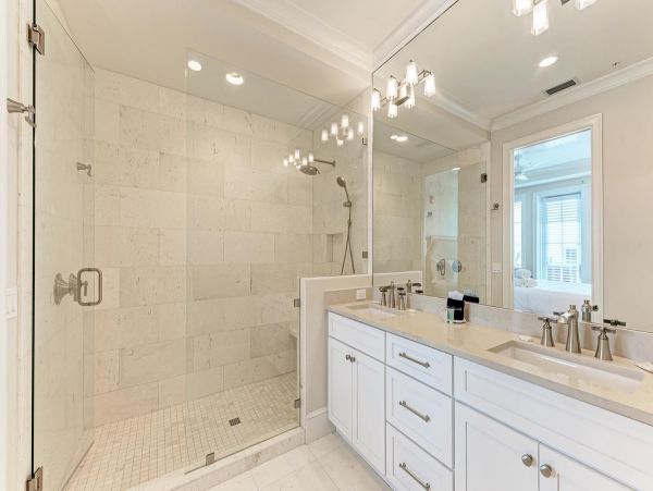 Holmes Beach Vacation Beach Condo Four Bedrooms Gulf Views- NEW ARRIVAL