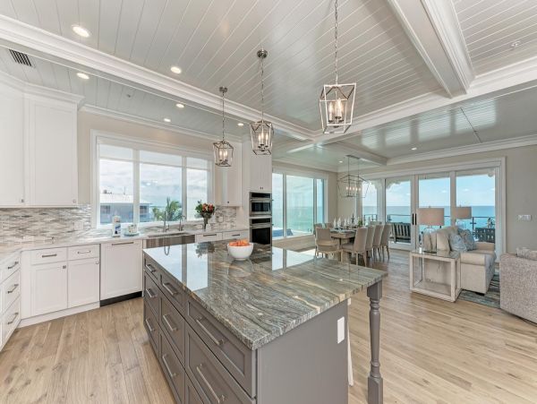 Holmes Beach Vacation Beach Condo Four Bedrooms Gulf Views- NEW ARRIVAL