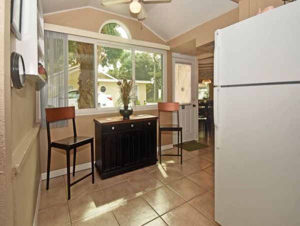 2 Bedroom Vacation Condo in Englewood 4 Guests