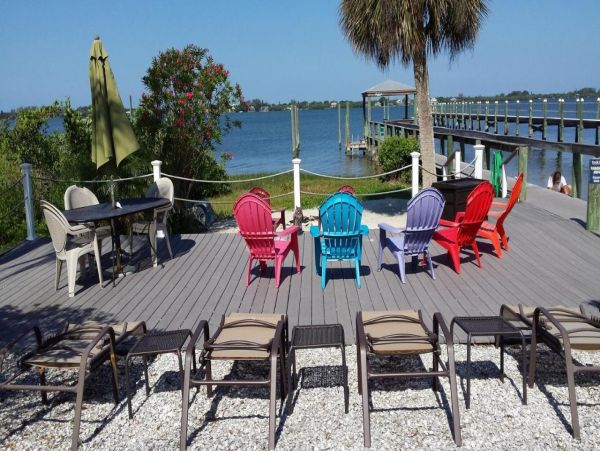 2 Bedroom Vacation Condo in Englewood 4 Guests