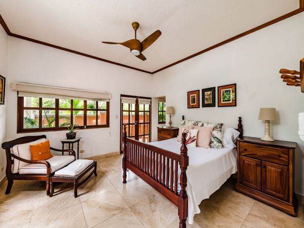 Beautiful Beach Villa in Playa Grande Five Bedroom with Pool