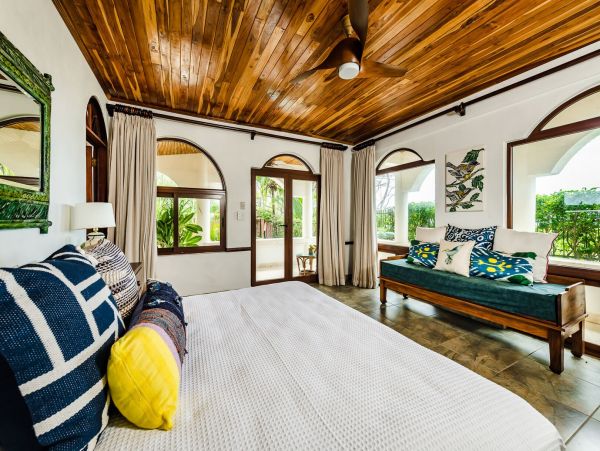 Beautiful Beach Villa in Playa Grande Five Bedroom with Pool