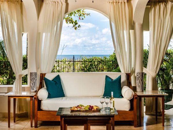 Beautiful Beach Villa in Playa Grande Five Bedroom with Pool
