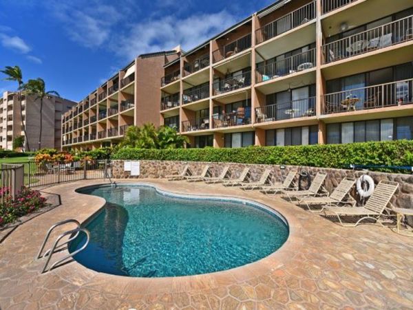 Oceanfront Charming Vacation Condo Sleeps Four Guests