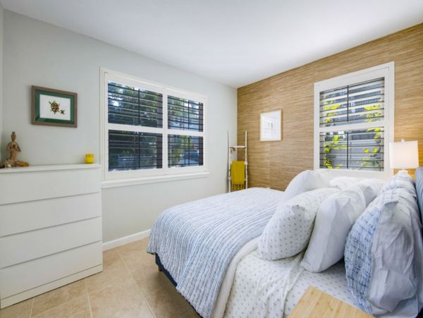 Four Bedroom Vacation Home with Pool and Short Walk to Beach
