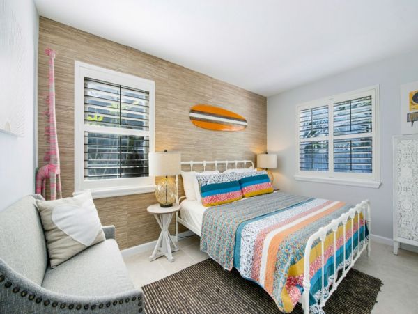 Four Bedroom Vacation Home with Pool and Short Walk to Beach