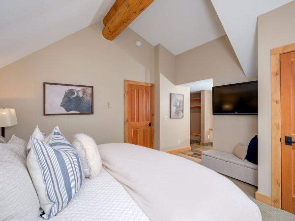 Big Sky Home 1000020