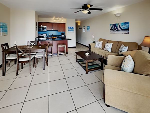 Kihei Two Bedroom Vacation Condo Sleeps Six Walk To Beach