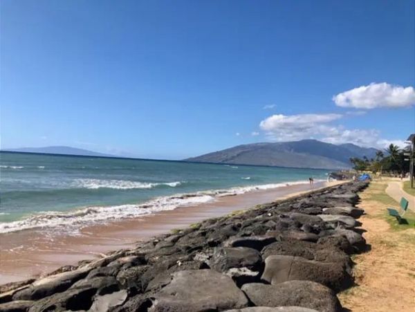 Kihei Two Bedroom Vacation Condo Sleeps Six Walk To Beach