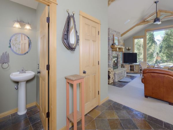 Big Sky Home 1000037