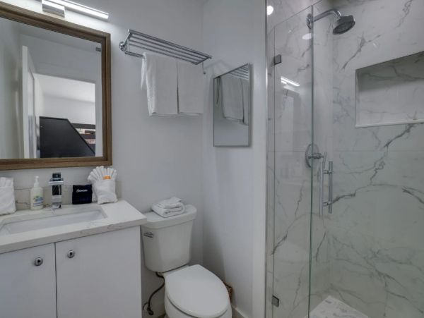 Vacation Condo in Bradenton Two Bedroom Steps To The Beach