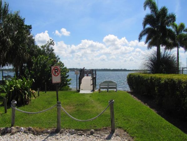 Vacation Condo in Bradenton Two Bedroom Steps To The Beach