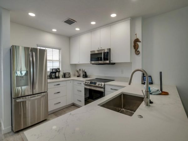 Vacation Condo in Bradenton Two Bedroom Steps To The Beach