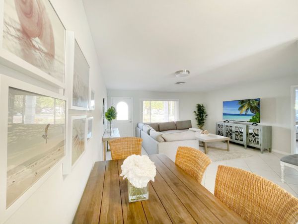 Beachfront Four Bedroom Vacation Home in Bonita Beach