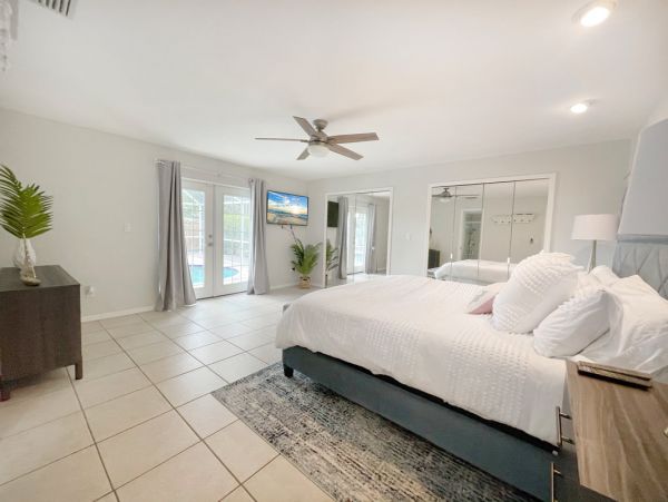 Beachfront Four Bedroom Vacation Home in Bonita Beach