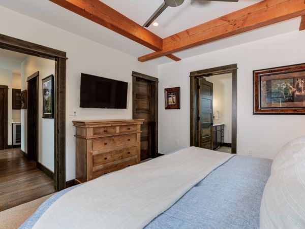 Big Sky Home 1000056
