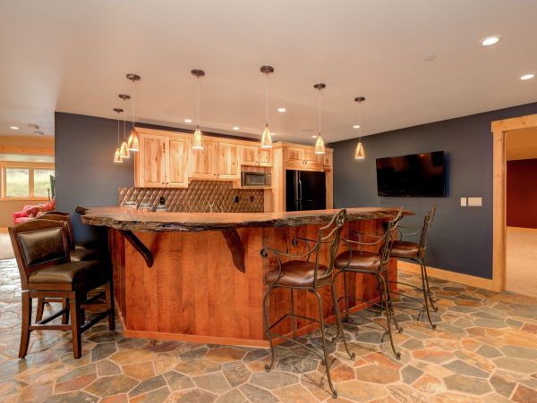 Big Sky Home 1000078