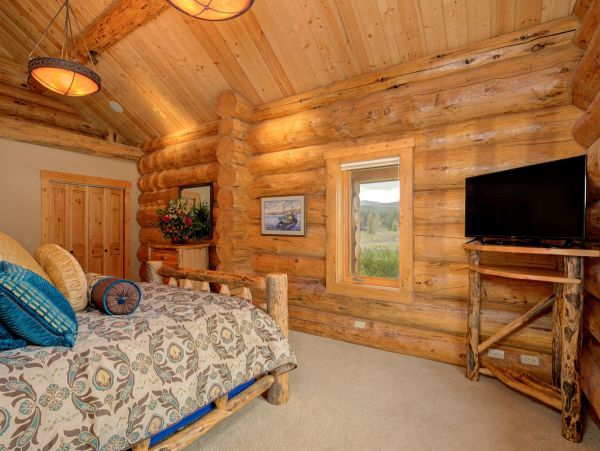 Big Sky Home 1000078