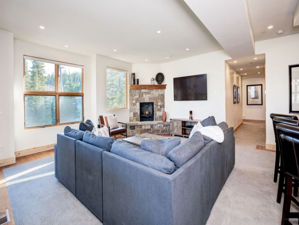 Big Sky Home 1000088