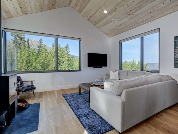 Big Sky Home 1000099