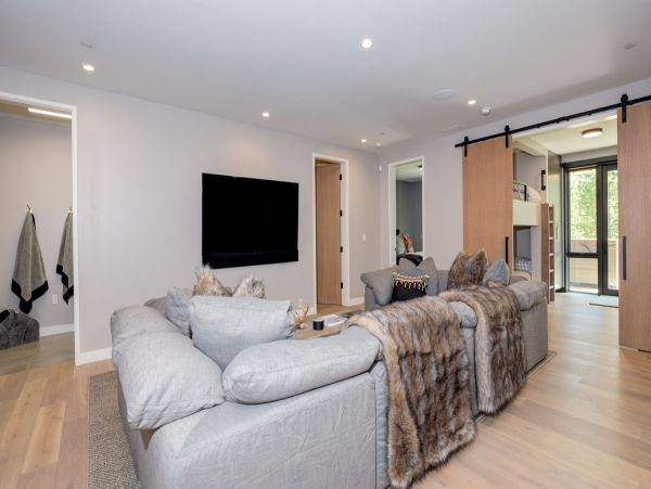 Big Sky Home 1000108