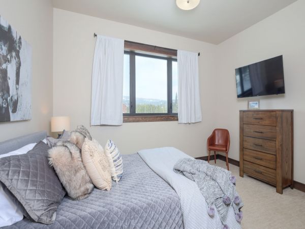 Big Sky Home 1000111